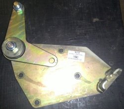 Кронштейн тросового привода с транслятором ПАЗ-3204 КПП ZF